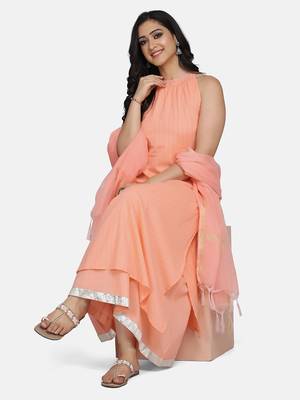 Coral Embroidered Kurta And Dupatta 11