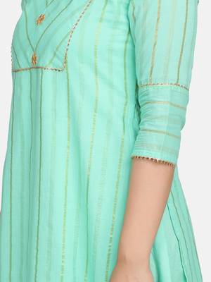 Mint Green Embroidered Kurta With Inner And Outer And Dupatta 7