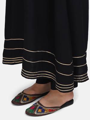 Black Solid Kurta With Pant And Dupatta 5