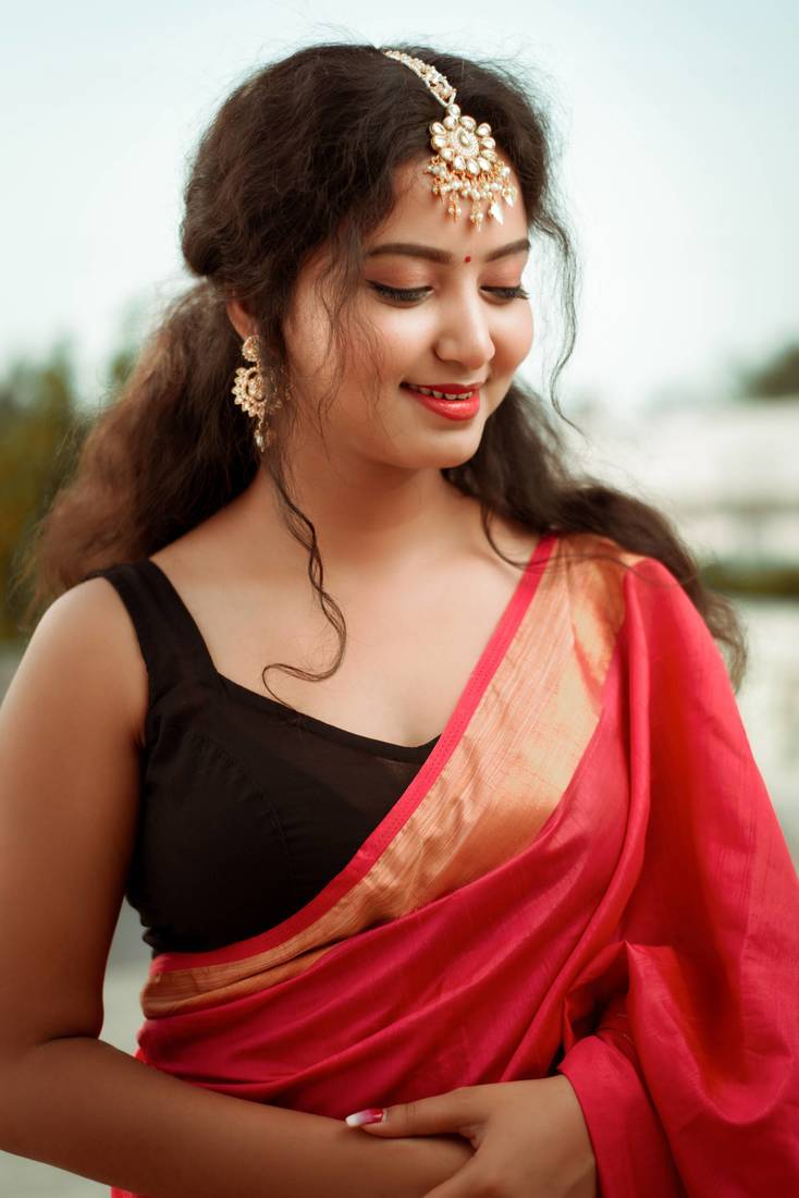 Gold Kundan Maang Tikka