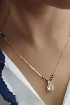 Gold mangalsutra