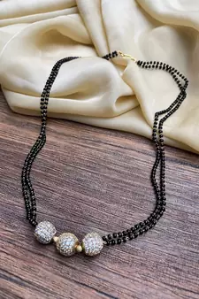 Gold mangalsutra