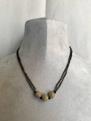 Yellow mangalsutra 1