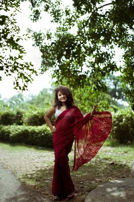 Women Jacquard  Net Saree marron 9