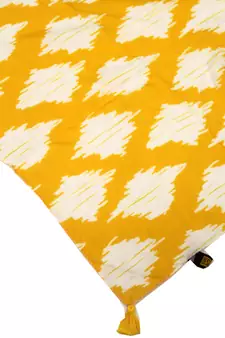 Appealing Viscose Fabric Yellow Printed women SQUARE scarf