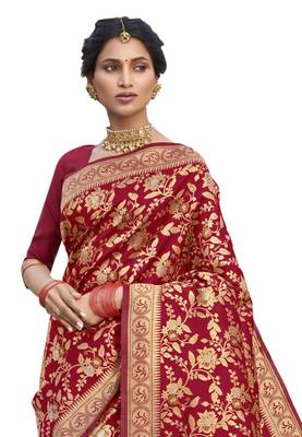 Red woven cotton saree with blouse 2