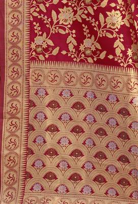 Red woven cotton saree with blouse 3