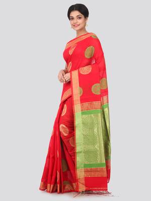Red hand woven cotton silk saree with blouse 2