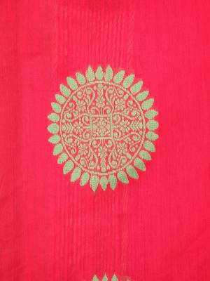Red hand woven cotton silk saree with blouse 4