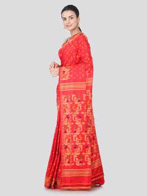 Red hand woven pure silk saree with blouse 2