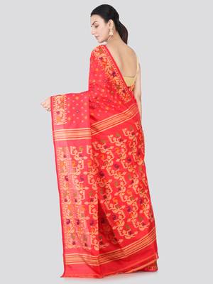 Red hand woven pure silk saree with blouse 3