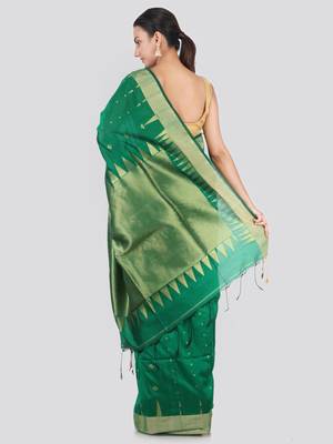 Green hand woven cotton silk saree with blouse 3