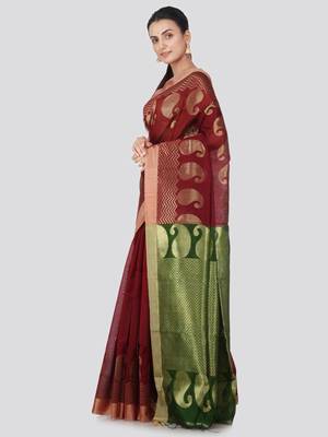 Maroon hand woven cotton silk saree with blouse 2