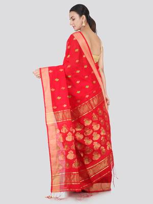 Red hand woven cotton silk saree with blouse 3