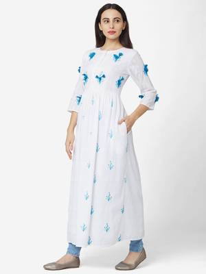 White Colour Flared Gown 4