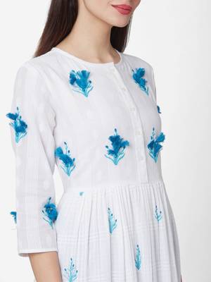 White Colour Flared Gown 5