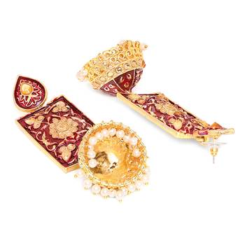White pearl earrings 3