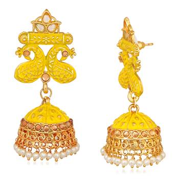 White pearl earrings 3
