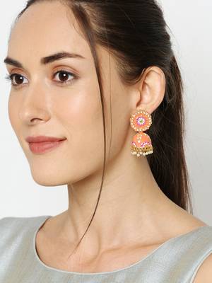 White pearl earrings 2