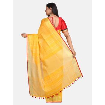Yellow woven linen saree with blouse 3
