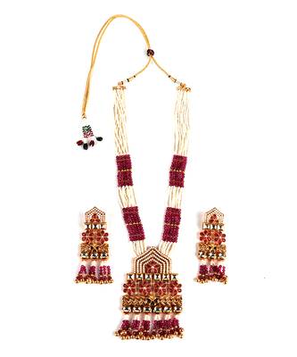 Red necklace-sets 2