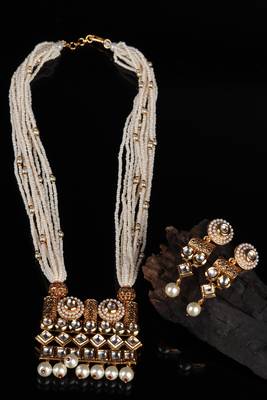 White necklace-sets 1