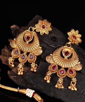 Gold necklace-sets 2