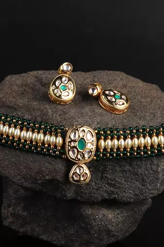 Green chokers
