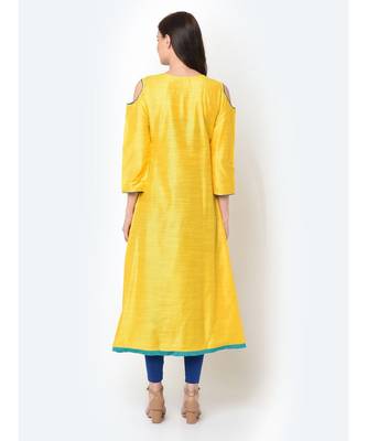 Women Yellow Applique Detail A-line Kurta 2