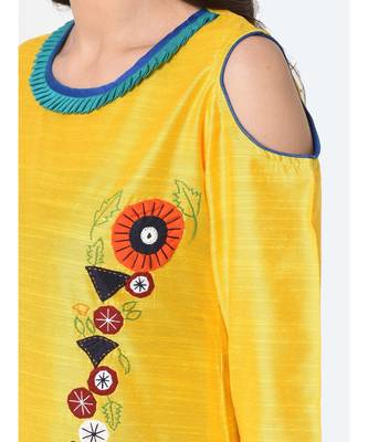 Women Yellow Applique Detail A-line Kurta 8