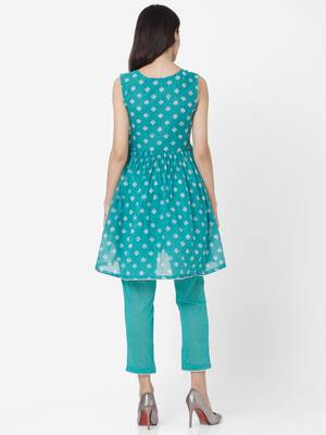 Green color Printed Kurta Set 2