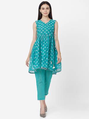 Green color Printed Kurta Set 3
