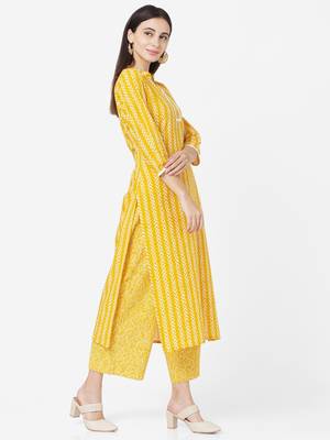 Mustard color Printed Kurta Set 4