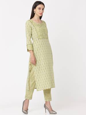 Green color Printed Kurta Set 3