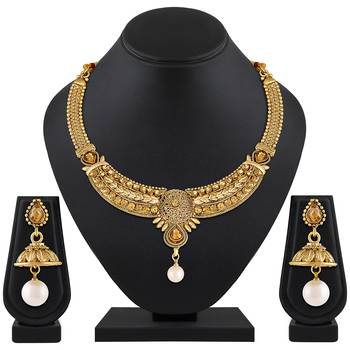 Kundan Gold toned Necklace Set For Women 2