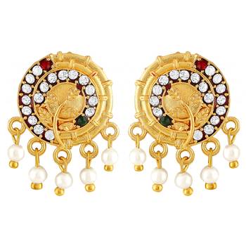 Traditional Meenakari Gold toned Choker Pearl Necklace Set For Women 4