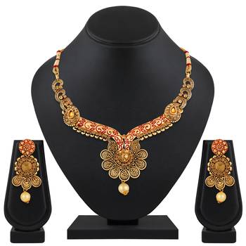 Kundan Pearl Studded Gold toned Necklace Set For Women 2