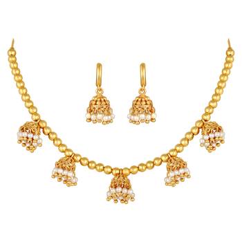 Traditional look Gold toned Choker Necklace set for Women and Girls 1