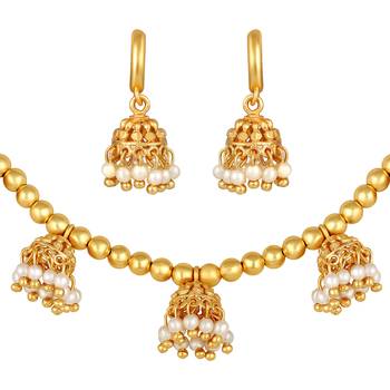 Traditional look Gold toned Choker Necklace set for Women and Girls 3