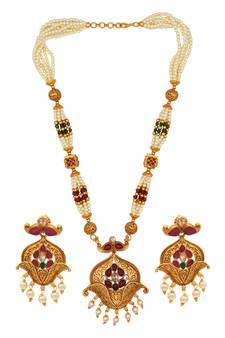 Wedding wear Multicolor Kundan Pearl Studded Necklace Set