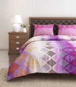 Swayam 144 TC Pure Cotton Purple and White Geometric Printed Bed Sheet With 2 Matching Pillow Covers