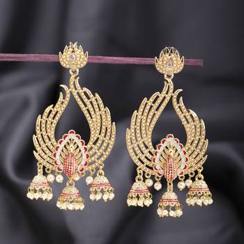 Maroon pearl earrings 1