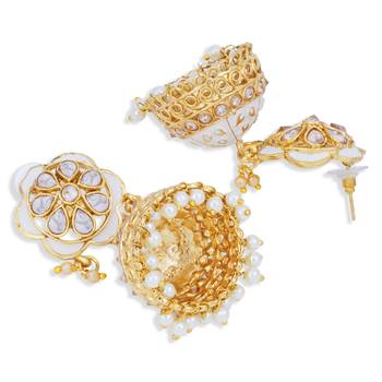 White pearl earrings 3