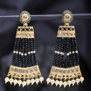 Grey pearl earrings 1
