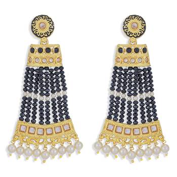 Grey pearl earrings 2