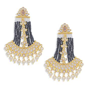 Grey pearl earrings 2