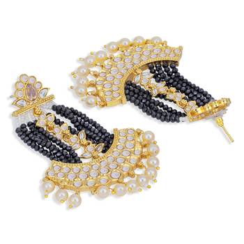 Grey pearl earrings 3