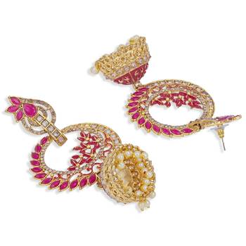 Pink pearl earrings 3