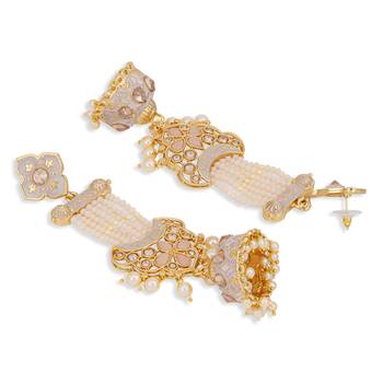 White pearl earrings 3