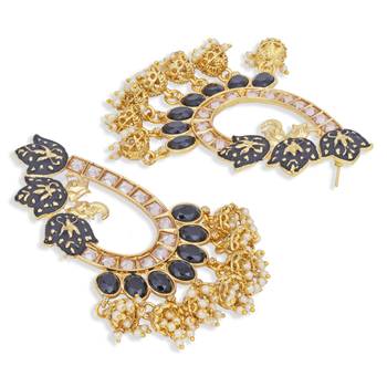 Grey pearl earrings 3
